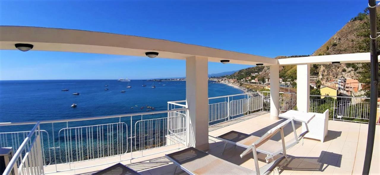La Baia Dei Delfini Διαμέρισμα Ταορμίνα Εξωτερικό φωτογραφία